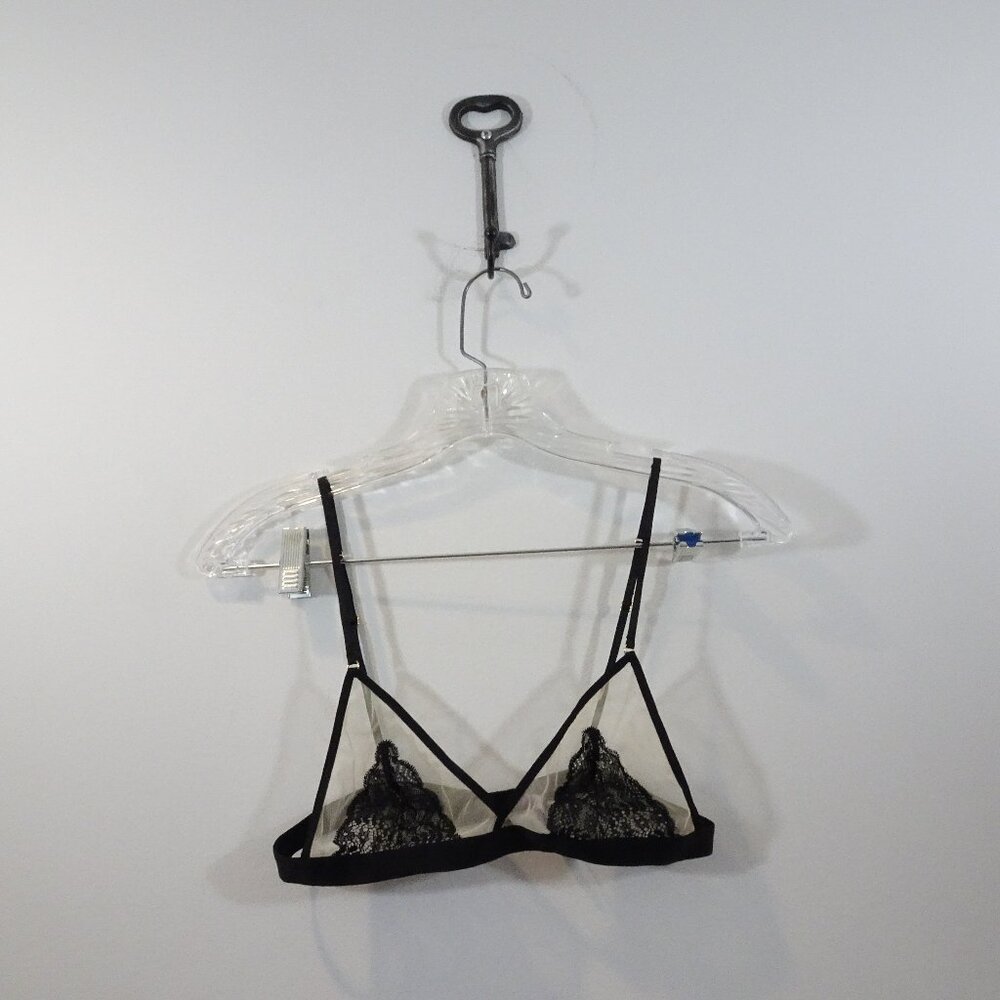 MAISON CLOSE Bra Unpadded Wireless Size M Black Lace Illusion Mesh Triangle